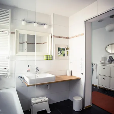 דירה Seeufer - Exklusiv Direkt Am Mit Grosser Terrasse In Kressbronn קרסברון אם בודנזי