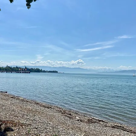 Seeufer - Exklusiv Direkt Am Mit Grosser Terrasse In Kressbronn דירה קרסברון אם בודנזי